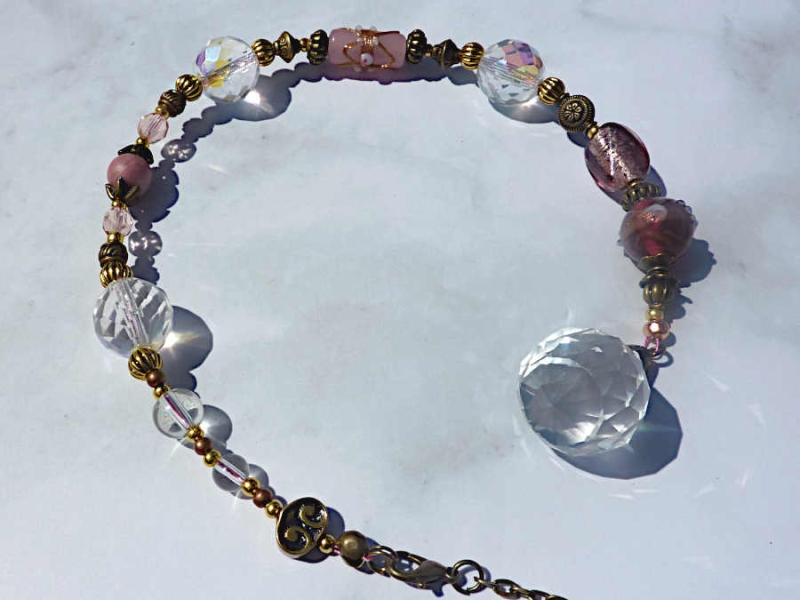 Romantischer Sonnenfänger rosa-antik, vintage, 4 Regenbogenkristalle   59cm